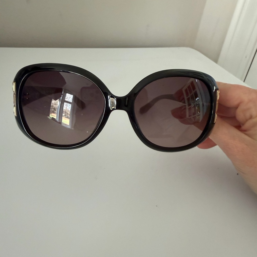 Ferragamo oversized black women’s sunglasses, NWOT